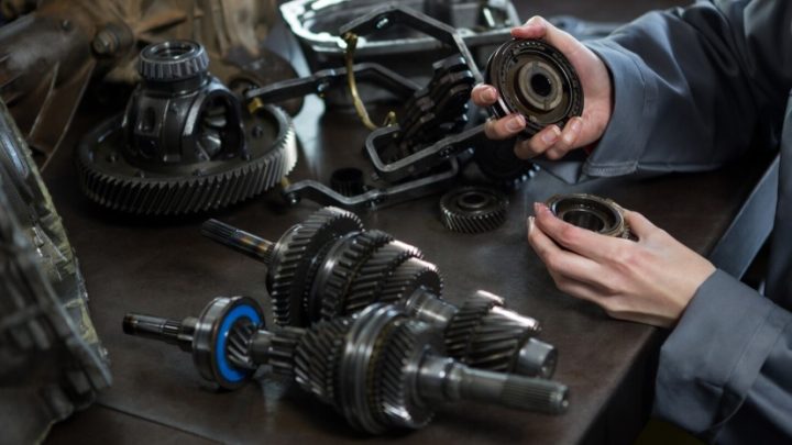 Gdzie kupić używane części samochodowe do Toyoty?